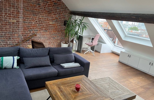 Beautiful Duplex at EU Quarter Exceptional View