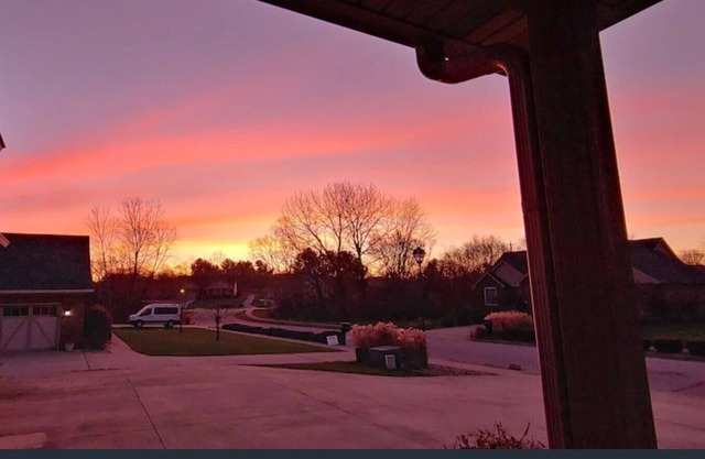 Beautiful Four Bedroom Home Near DePauw Campus