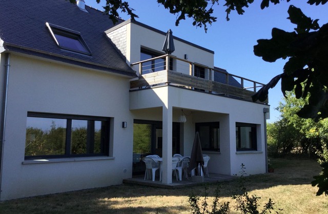 Beautiful Villa 500m from the beach ideally located in the peninsula of Rhuys.