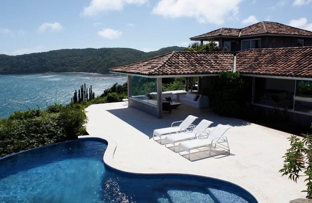 Beautiful Hilltop House, Tartaruga Beach