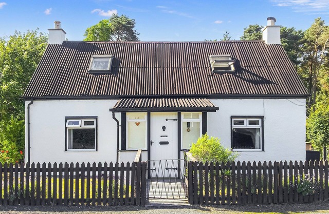 Beautiful holiday cottage located in the Cairngorms National Park.