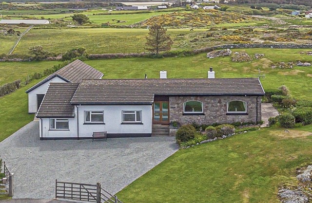 Beautiful holiday home close to the beach in a rural location Rhoscolyn.