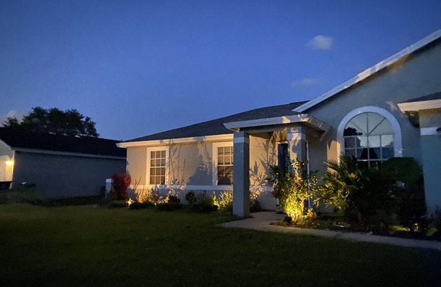 Beautiful home in Palm Bay convenient to Bayside Lakes Shoppes and golf courses.