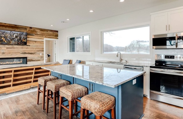 Beautiful home on North Center Lake