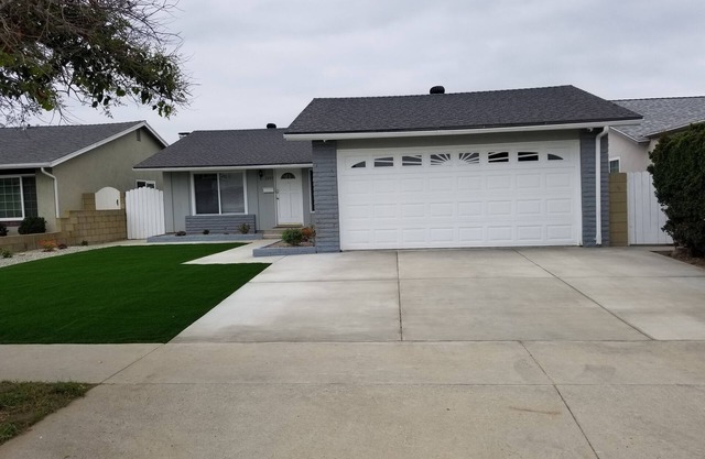 Beautiful house in great, quiet neighborhood, yet close to all your needs.