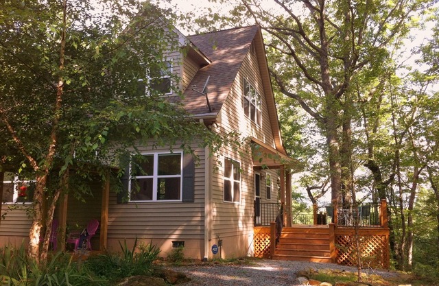 Beautiful House with Mountain Views on 25 Private Acres Dog-Friendly