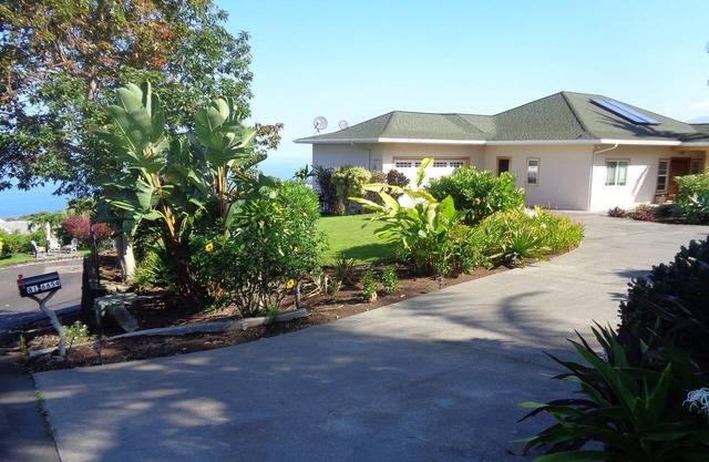 Beautiful Kealakekua Home w/Spectacular Ocean View