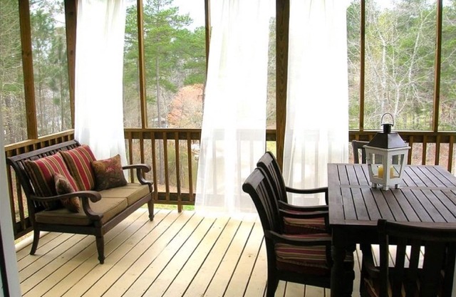 Beautiful Lake House With Pontoon Boat Available!