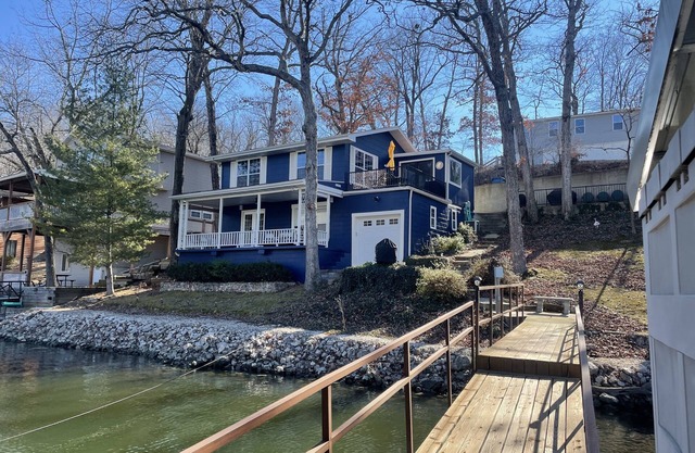 Beautiful Lakehouse on the water at Lake of the Ozarks.