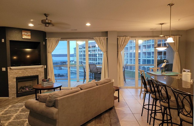 Beautiful Land's End Waterfront Condo