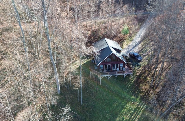 Beautiful log cabin near Maggie Valley, NC