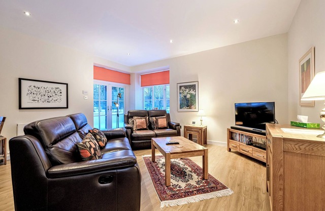 Beautiful Luxury Apartment minutes from Balmoral Castle - home of Royal Familyn