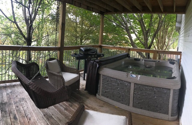 beautiful luxury villa B, in the Smoky Mountains