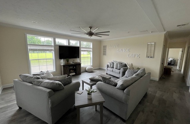 Beautiful New Home on a 3 Acre Lake view Lot, 1 Mile From Sunset Marina At DHL!