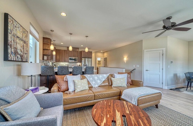 Beautiful New Townhome in Downtown Salida