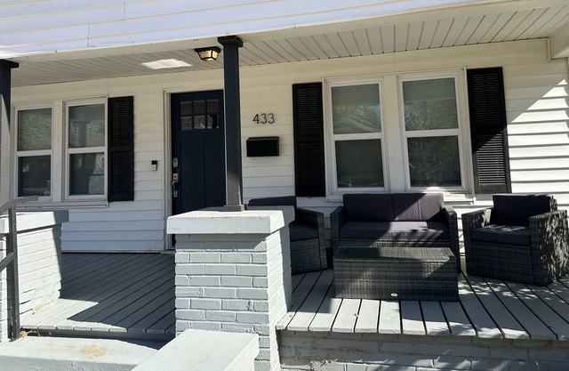 Beautiful newly renovated black and white house!