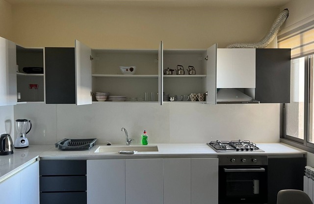 Beautiful Ocean View - 2 bedroom