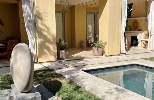 Beautiful Ojai Valley guest house w/private pool & hot tub