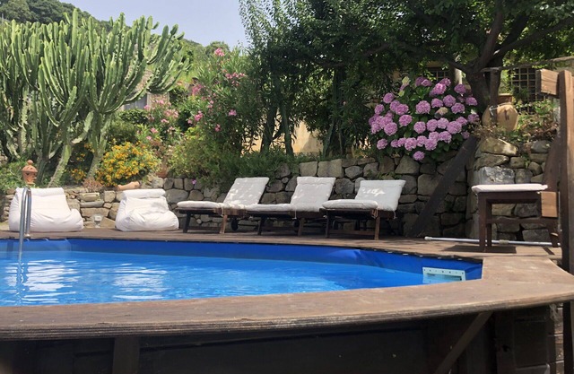 Beautiful private villa for 13 people with private pool, A/C, TV, panoramic view and parking
