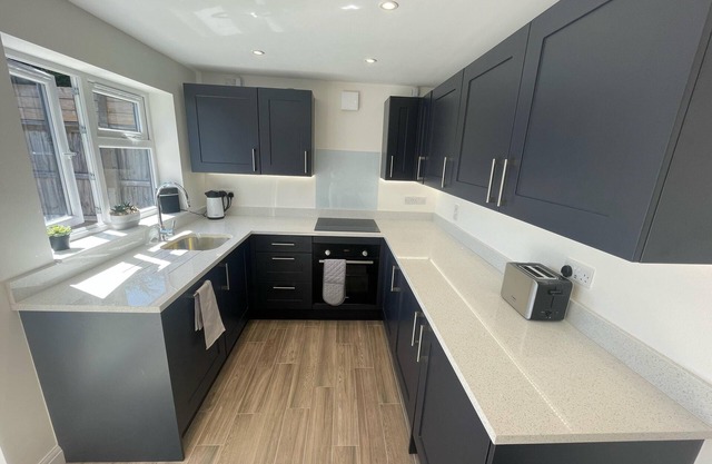 Beautiful Private Detached 1-bed Bungalow