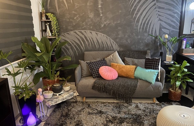 Beautiful Private Room near Paseo de Bacoor w/Wifi and Netflix ☺️