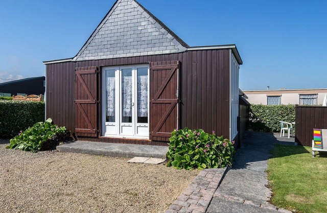 Beautiful private villa for 4 people with TV and terrace