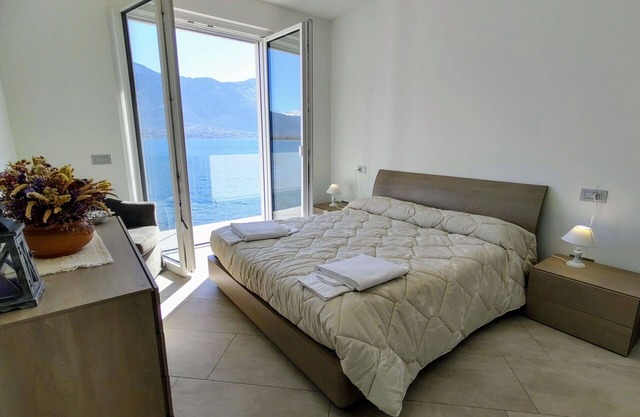 Beautiful private villa for 4 guests with WIFI, A/C, TV and terrace