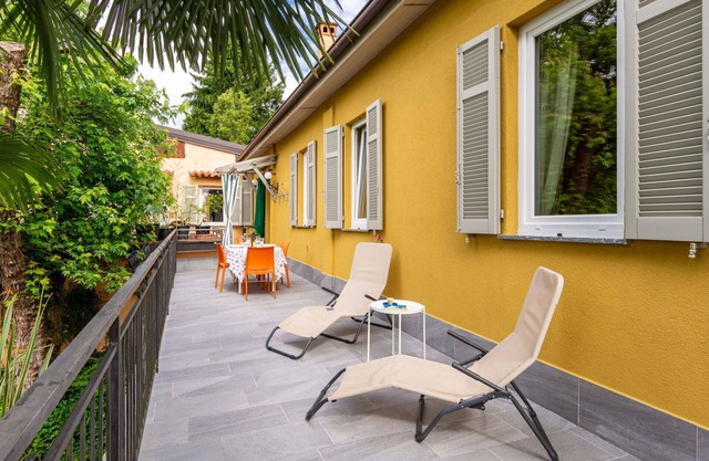 Beautiful private villa for 6 people with A/C, TV, terrace and pets allowed