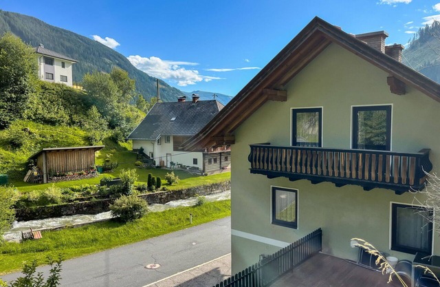 Beautiful private villa for 12 people with WIFI, TV, balcony, pets allowed and parking