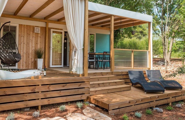 Beautiful private villa for 4 people with WIFI, A/C, TV, terrace and pets allowed