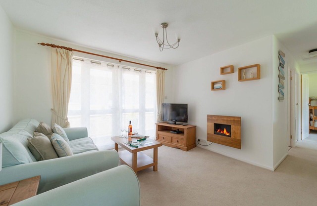 Beautiful private villa for 4 guests with WIFI, TV and patio