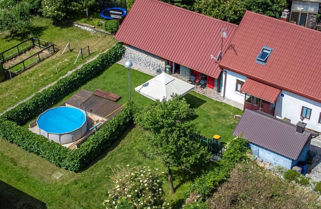 Beautiful private villa for 4 people with A/C, private pool, WIFI, TV and pets allowed