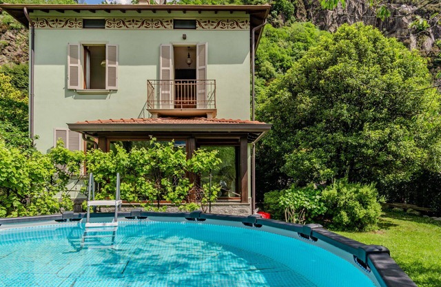 Beautiful private villa for 8 people with WIFI, private pool, TV, terrace and panoramic view
