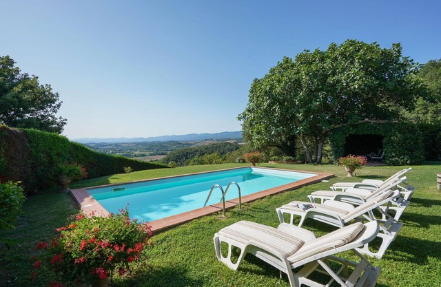 Beautiful private villa for 4 guests with A/C, WIFI, private pool, TV, patio and panoramic view
