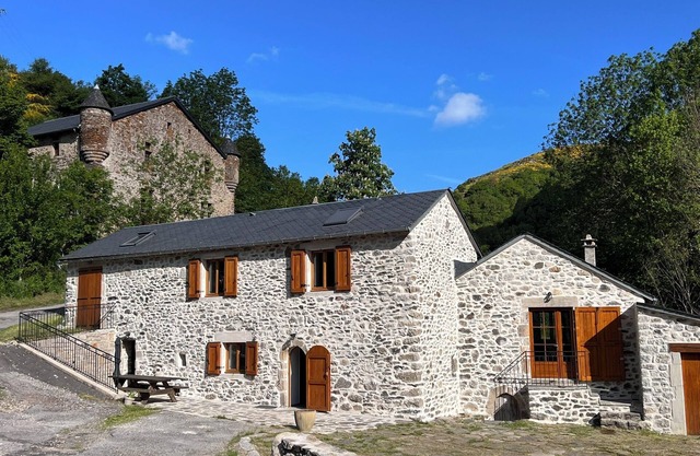 Beautiful renovated barn in a small Cévennes hamlet near the Grands Causses.