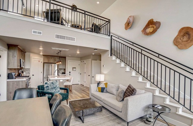 Beautiful resort condo with incredible amenities and shuttle service