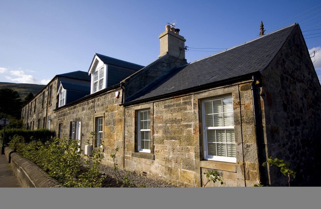Beautiful sandstone cottage in picturesque village setting