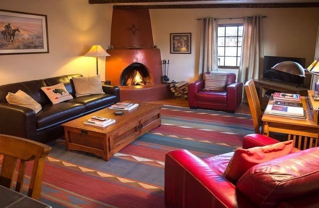 Beautiful Santa Fe downtown property walking distance to the Plaza