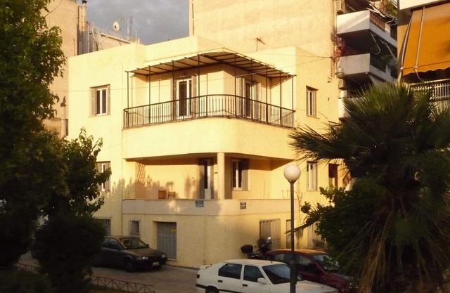 Beautiful, sunny old building on the park, perfect location between the sea and the center