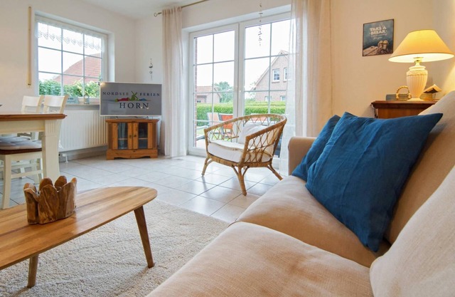 Beautiful terraced house on the beach in a central location