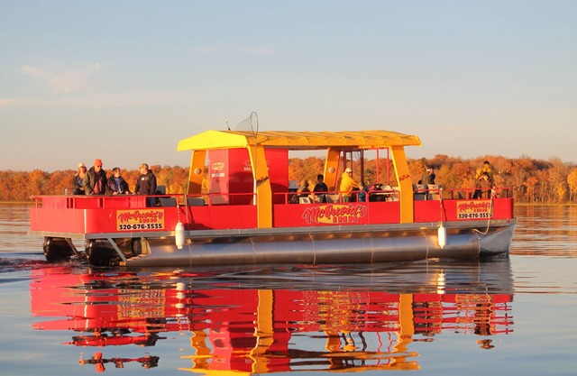 Beautiful Town Home style Cabin Rental on theThanes river near Lake Mille Lacs