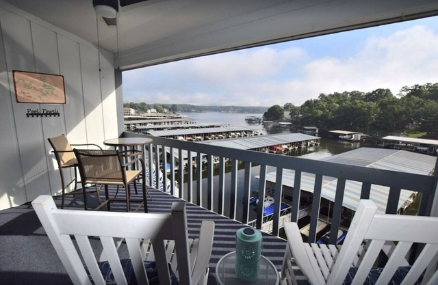 BEAUTIFUL Updated Condo ON THE WATER!Lake main channel & pool views! Boat Slip!
