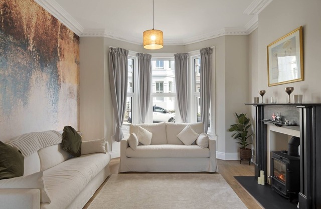 Beautiful Victorian Home in Plymouth