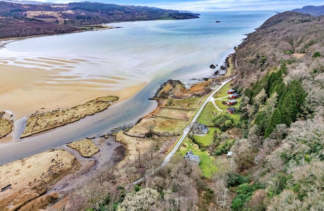 Beautiful villa for 6 guests with WIFI, terrace and pets allowed