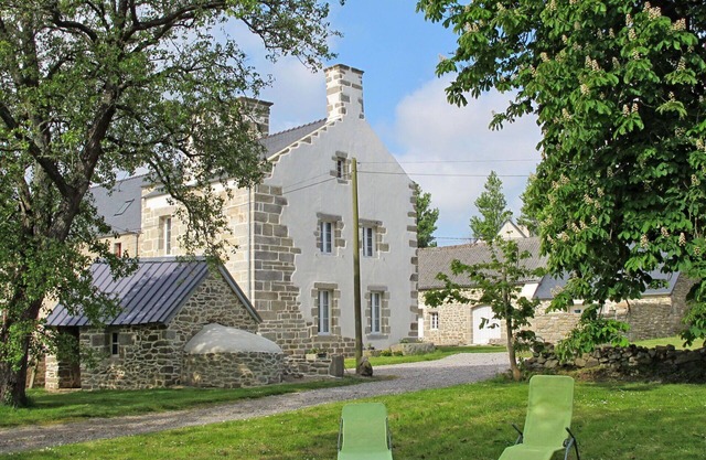 Beautiful villa for 4 people with WIFI, TV, terrace, pets allowed and parking