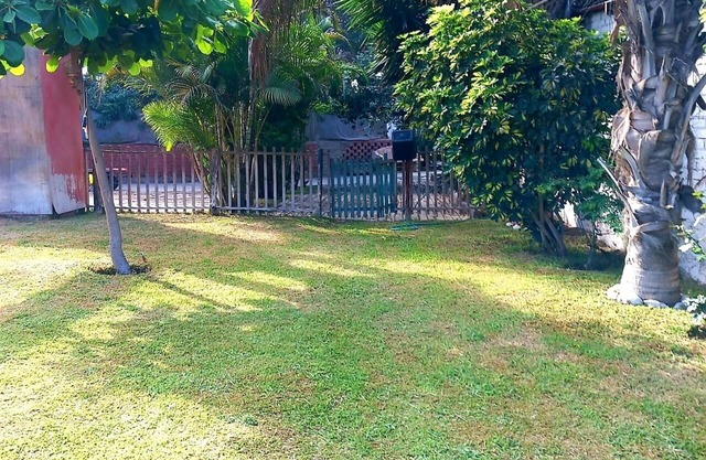 BEAUTIFUL VILLA WITH BEDROOM FOR 5 PEOPLE, LARGE GARDENS