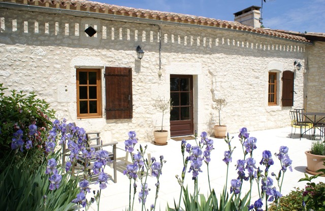 Beautifully Restored Stone Farmhouse with Private Heated Pool