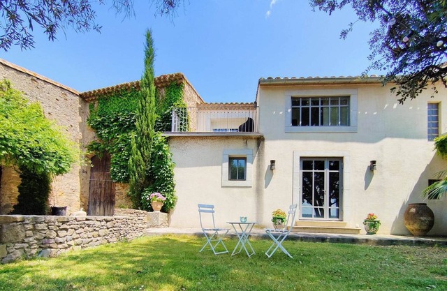 Beautifully renovated manor house with swimming pool and grounds