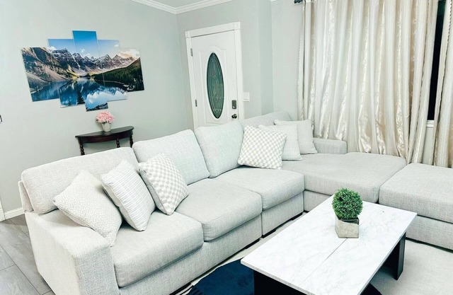 Beauty Home 3Br/2Bath Nearby Downtown in San Jose