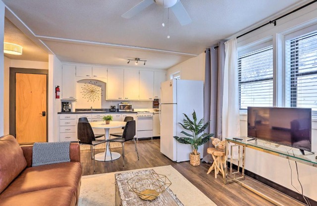 Beauty in the Black Hills An Upscale Apt in Lead